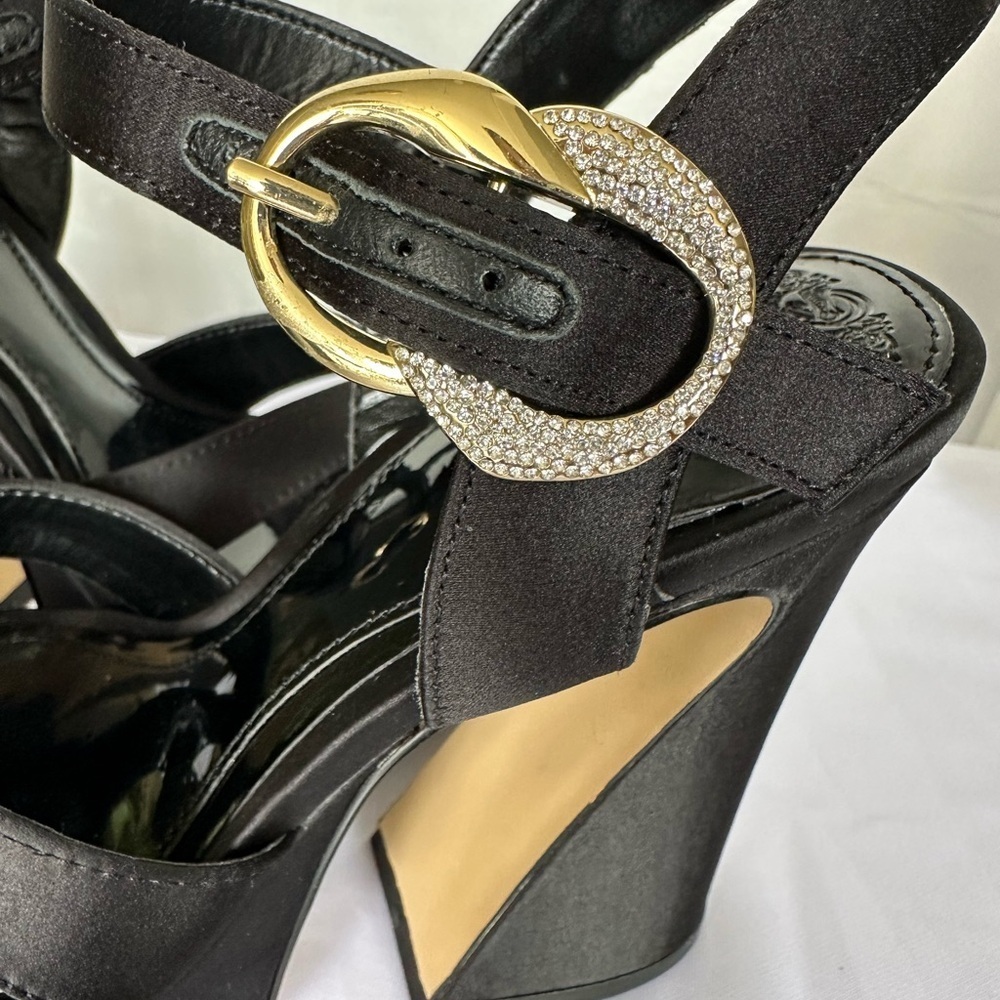 VINCE CAMUTO PLATAFORM  SATIN - Picture 14 of 16